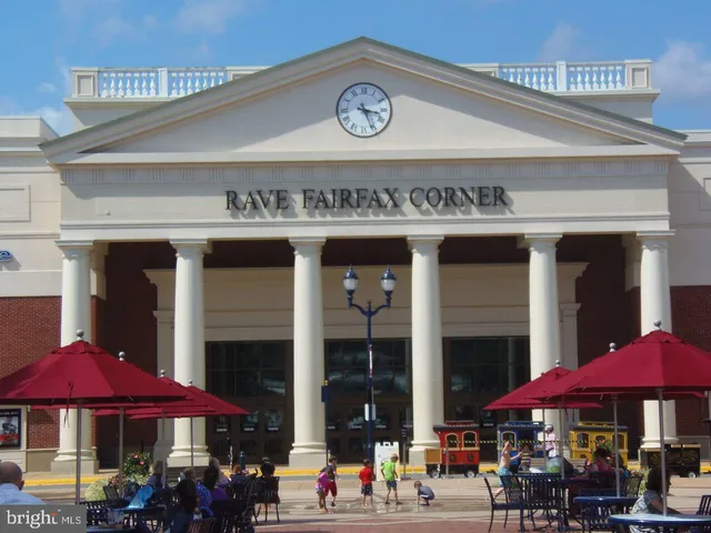 $3,600 | 4102 Kentmere Square, Fairfax, VA 22030