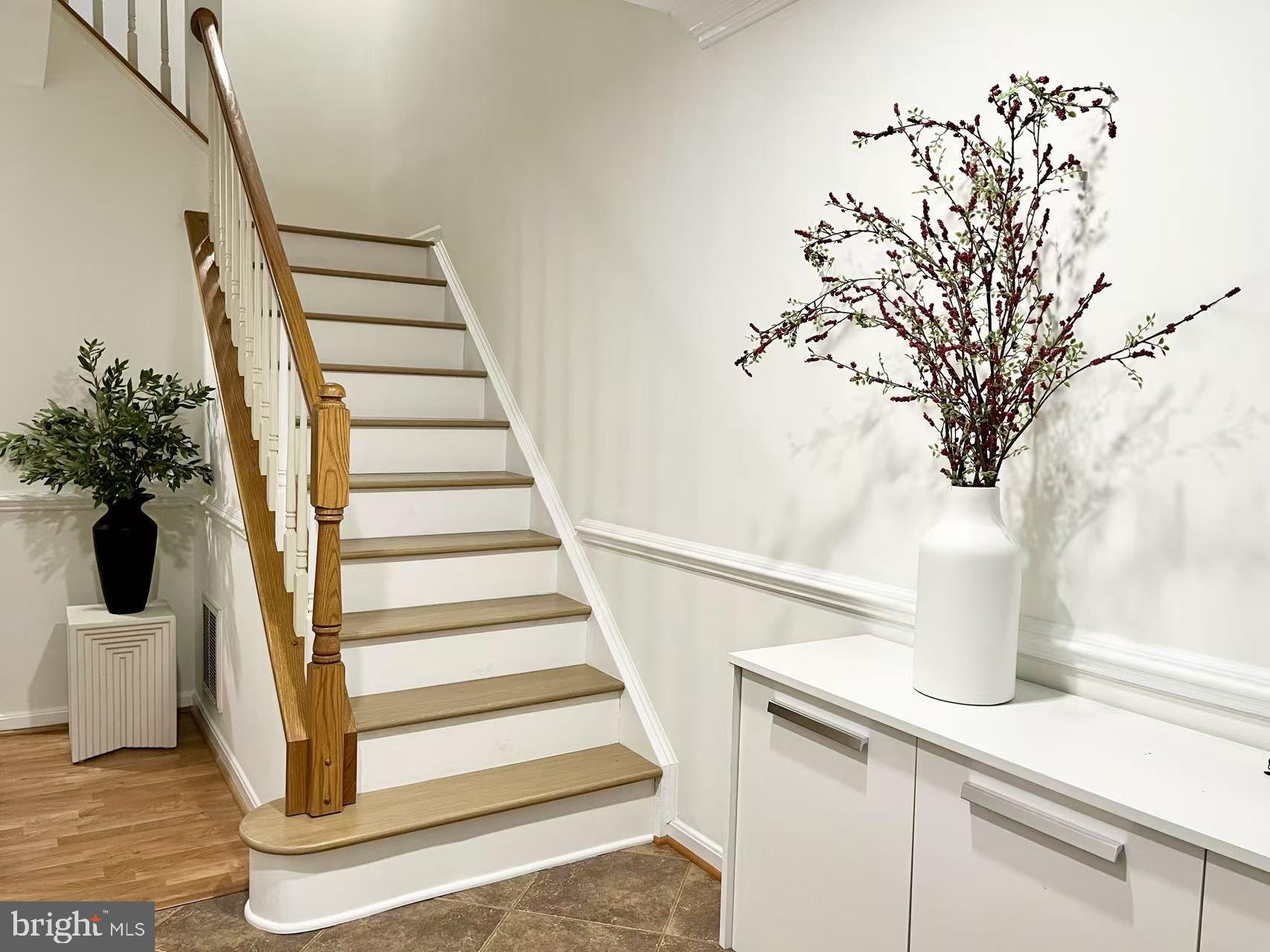 4102 Kentmere Square Fairfax, VA 22030 - Photo 4 of 55 a view of entryway and hall with wooden floor