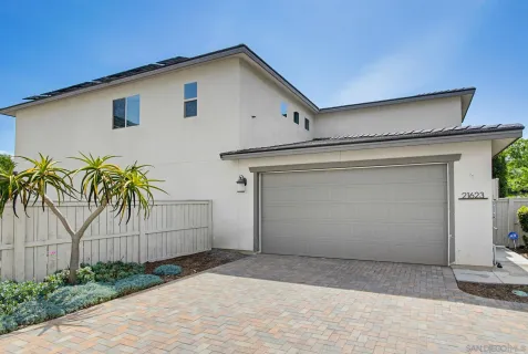 $1,169,900 | 21623 Deer Grass Drive, Escondido, CA 92029