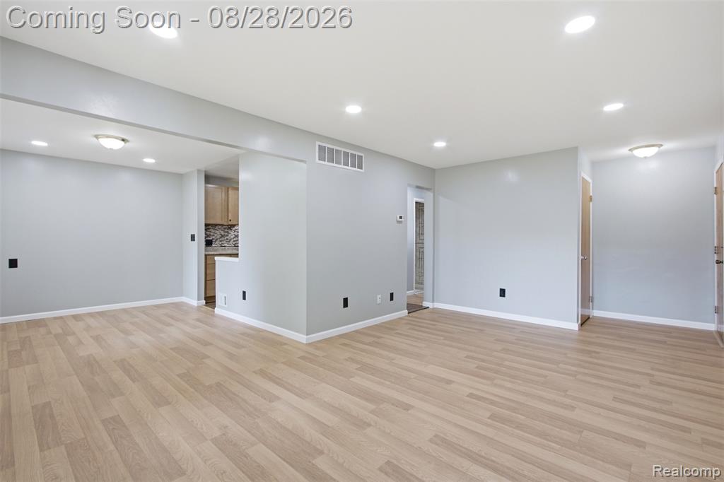 29622 Hoover Road Warren, MI 48093 - Photo 4 of 14 Gallery Image 4