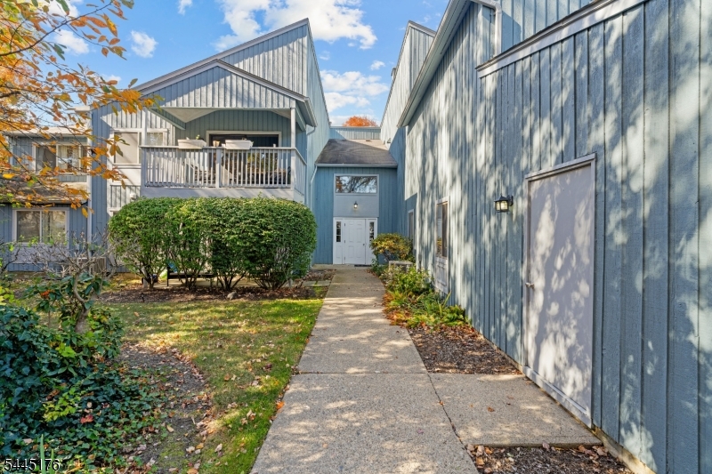 51 Drake Lane Ledgewood, NJ 07852 - Photo 3 of 30