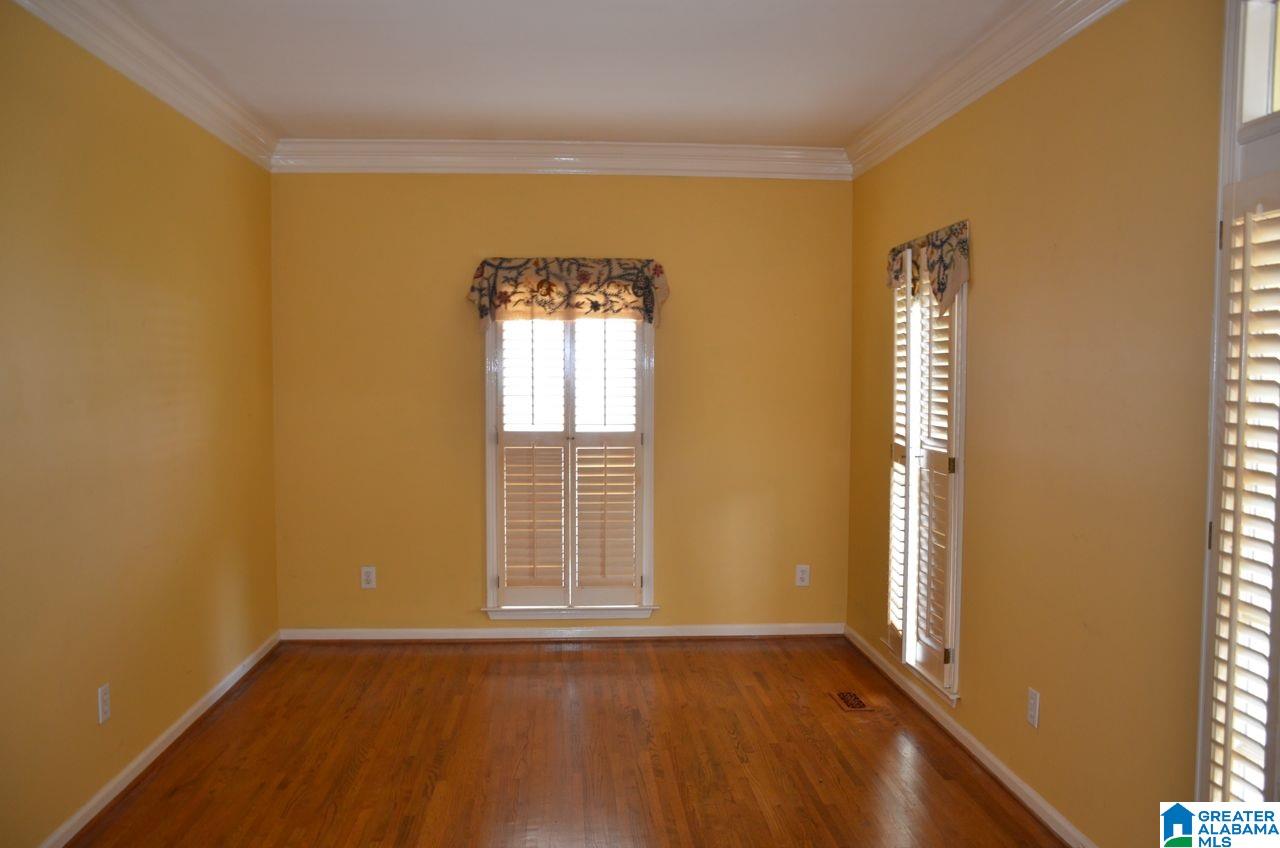 515 Meadow Ridge Circle Birmingham, AL 35242 - Photo 4 of 10