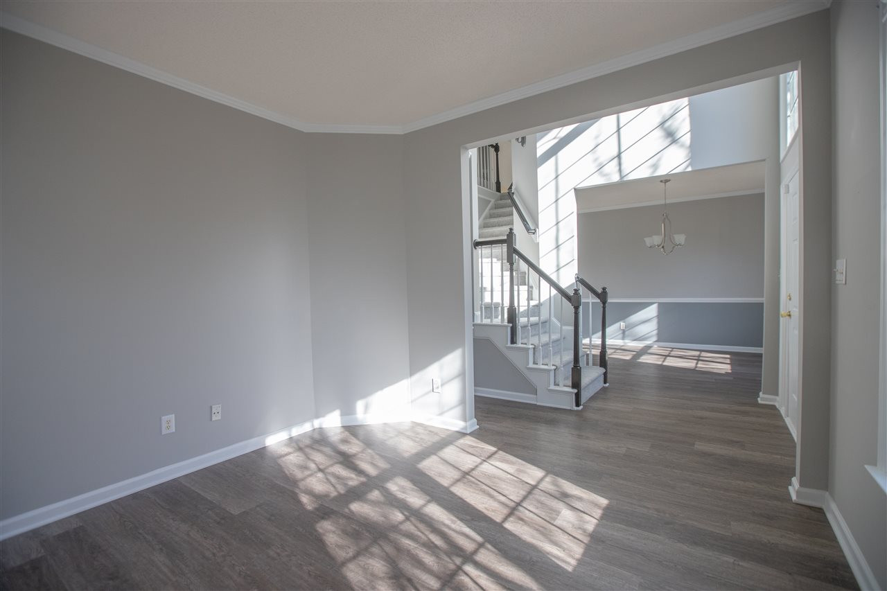 5212 Halcott Court Raleigh, NC 27613 - Photo 5 of 27 Living room