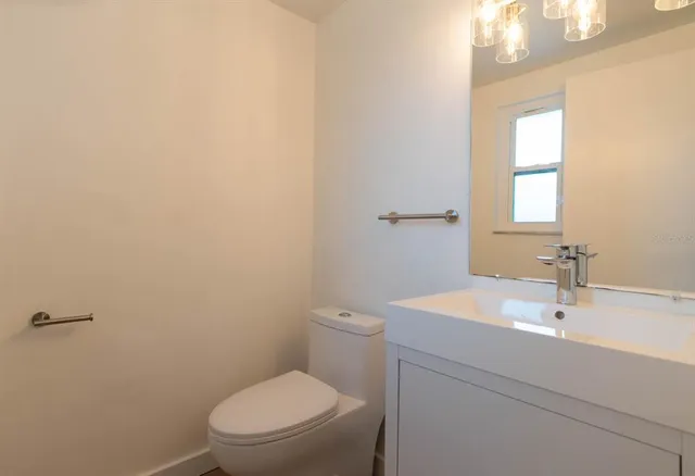 a view of a storage & utility room with washer and dryer