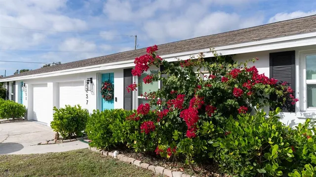 $850,000 | 2237 Michele Drive, Sarasota, FL 34231