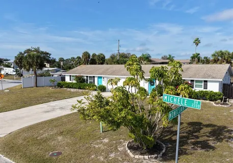 $850,000 | 2237 Michele Drive, Sarasota, FL 34231