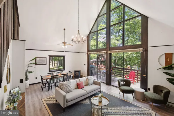 $399,000 | 160 Ridge Loop, Luray, VA 22835