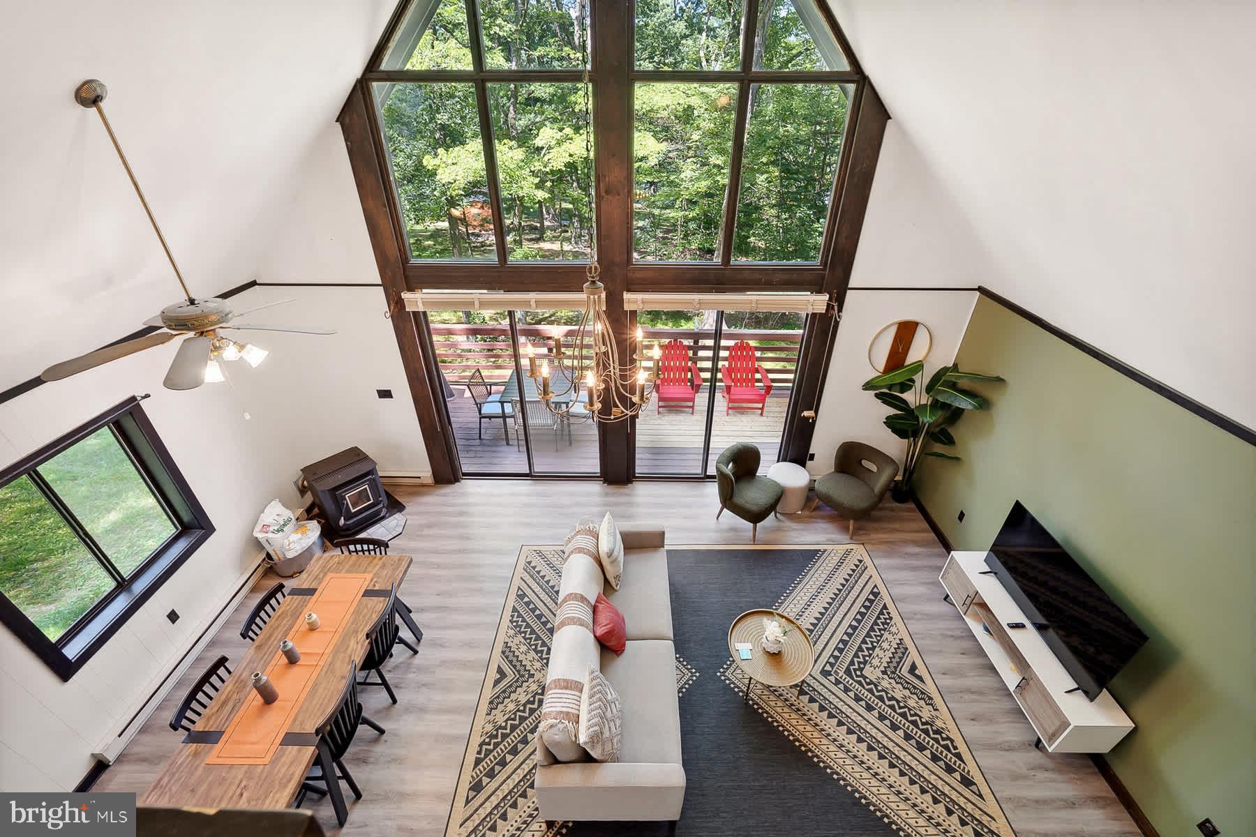 160 Ridge Loop Luray, VA 22835 - Photo 5 of 41