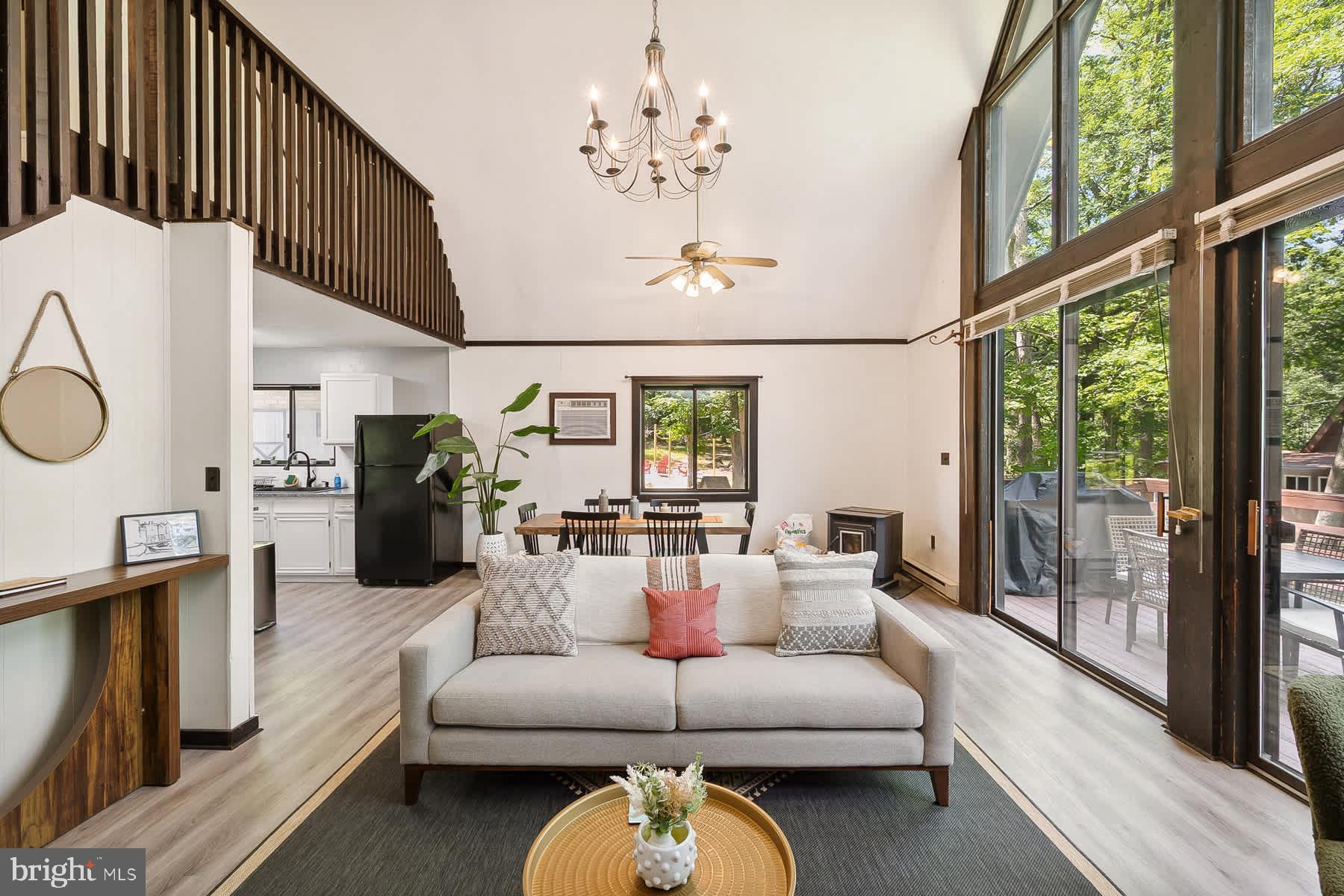 160 Ridge Loop Luray, VA 22835 - Photo 8 of 41