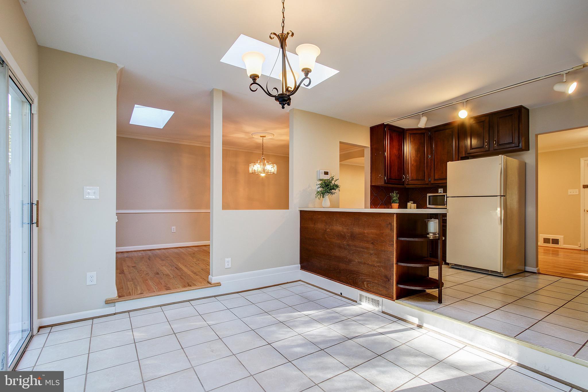 12713 Barbara Road Wheaton, MD 20906 - Photo 32 of 32 Sunny Circular Floor Plan for Entertaining.