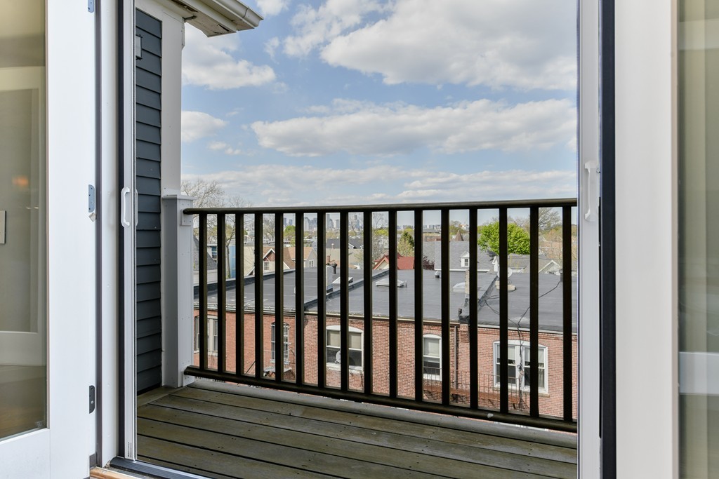4 Windermere Road, Unit 3 Boston, MA 02125 - Photo 18 of 23 Gallery Image 18