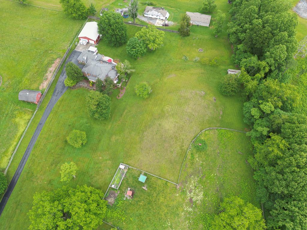 22319 Campground Road Bristol, VA 24202 - Photo 5 of 93 Gallery Image 5