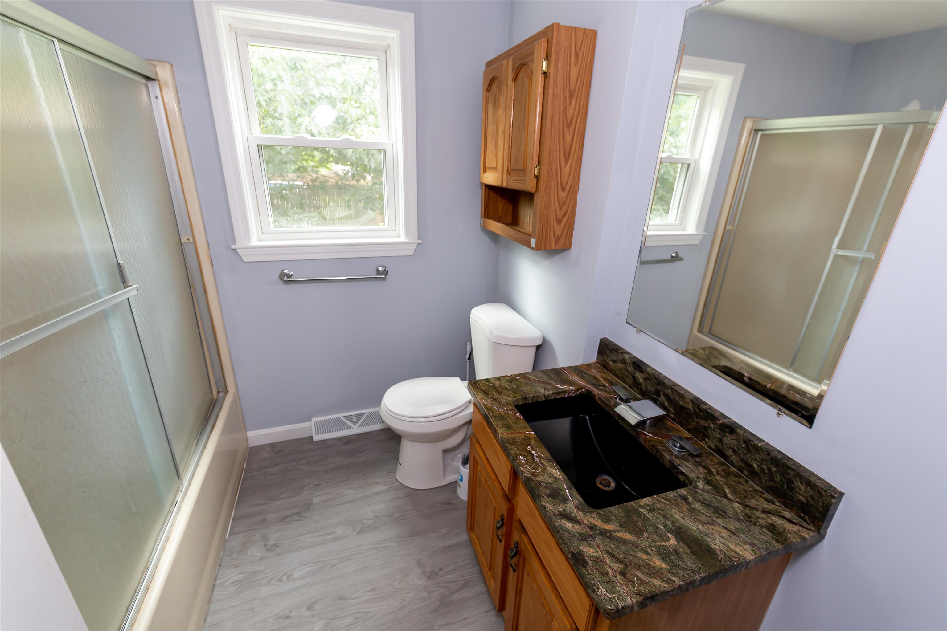 9 Ireland Street Hudson, NH 03051 - Photo 11 of 23
