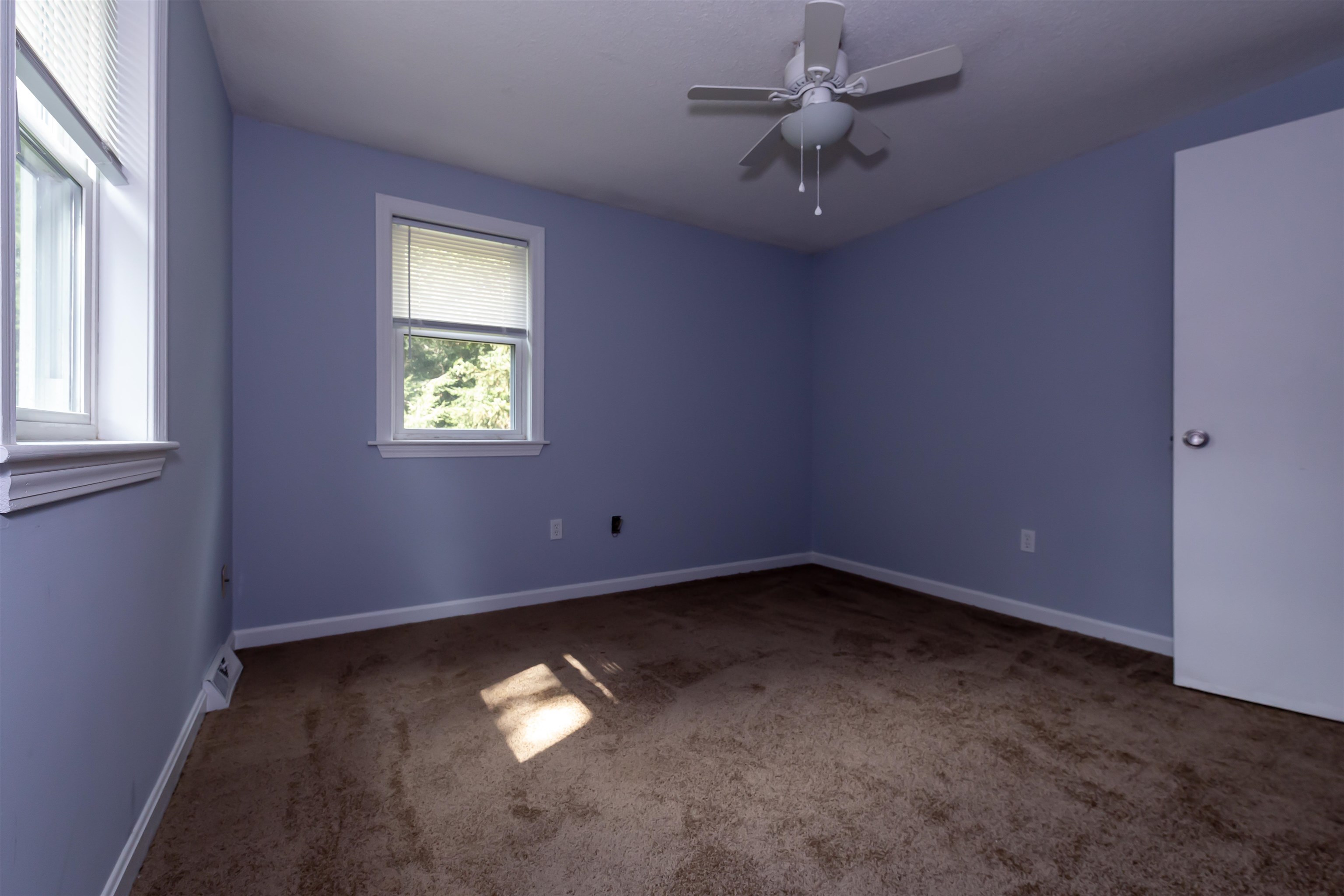9 Ireland Street Hudson, NH 03051 - Photo 15 of 23