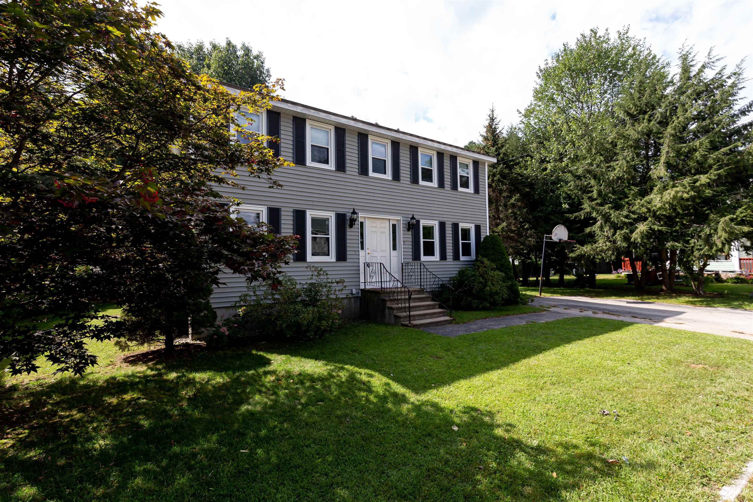 9 Ireland Street Hudson, NH 03051 - Photo 4 of 23