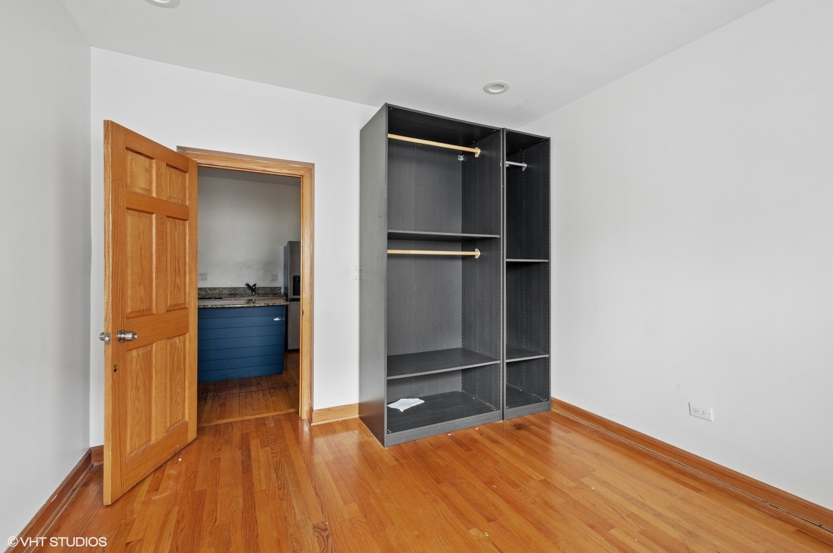 2336 West Taylor Street Chicago, IL 60612 - Photo 26 of 29 a view of empty room with wooden floor