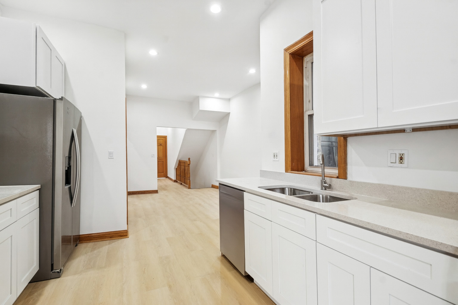 2336 West Taylor Street Chicago, IL 60612 - Photo 7 of 29 a bathroom with a sink and a mirror