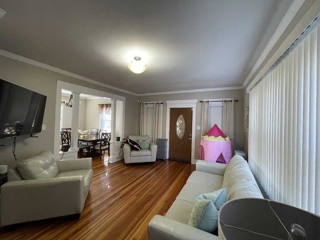 17 Garibaldi Street Springfield, MA 01119 - Photo 5 of 17