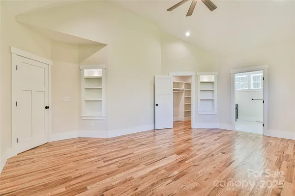 $841,900 | 48 Crossings Circle, Fairview, NC 28730