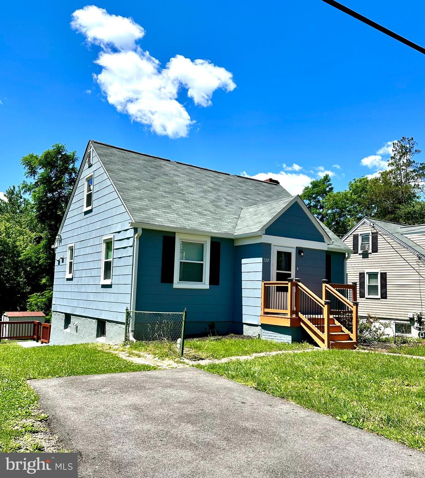 5215 Muth Avenue Baltimore, MD 21207 - Photo 3 of 37