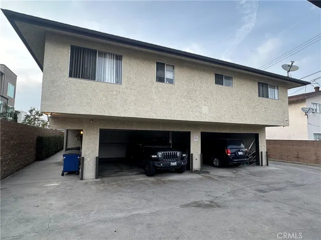 $2,700 | 10612 Parrot Avenue, Downey, CA 90241