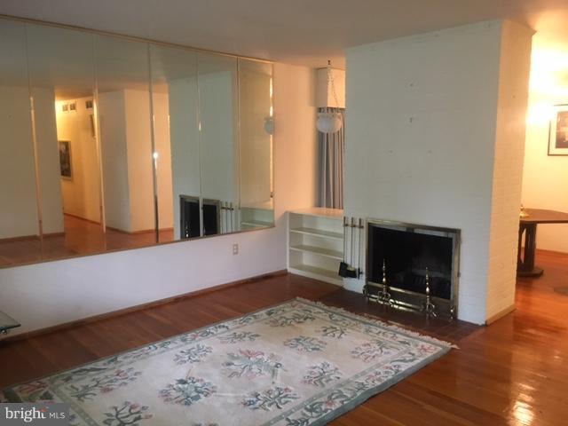 3912 Braddock Road Alexandria, VA 22312 - Photo 3 of 22 Large Open Living Room