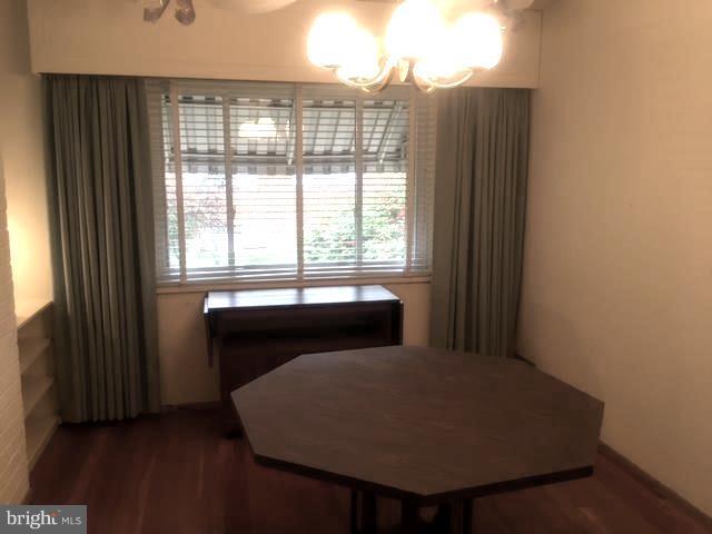 3912 Braddock Road Alexandria, VA 22312 - Photo 5 of 22 Open Dining Room