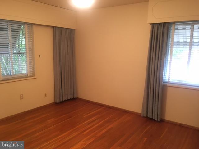 3912 Braddock Road Alexandria, VA 22312 - Photo 8 of 22 Master Bedroom