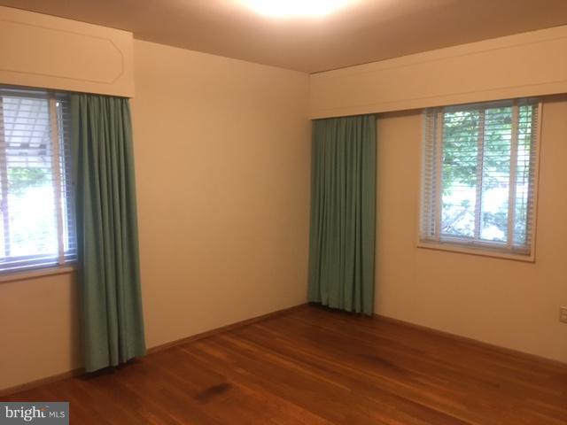 3912 Braddock Road Alexandria, VA 22312 - Photo 9 of 22 2nd Bedroom