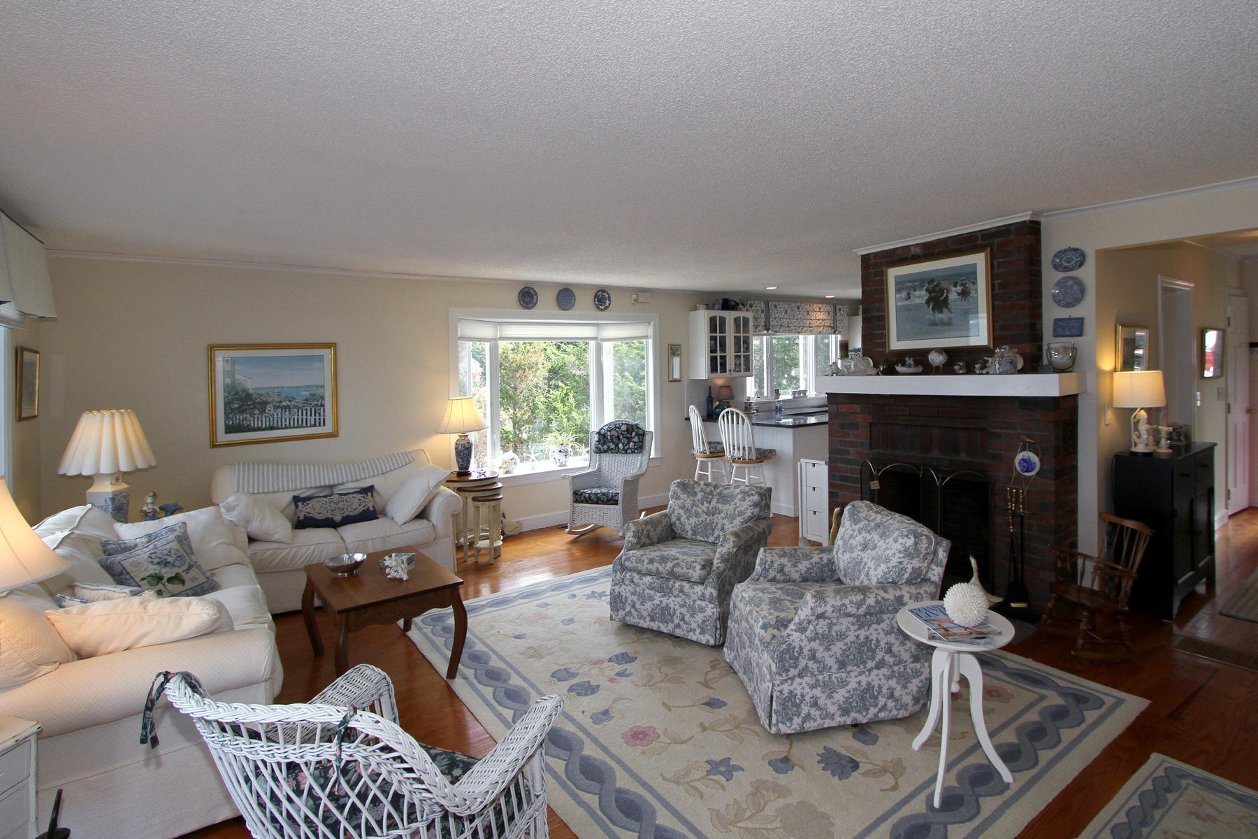 51 Bryant Point Road North Falmouth, MA 02556 - Photo 18 of 33 IMG_1018