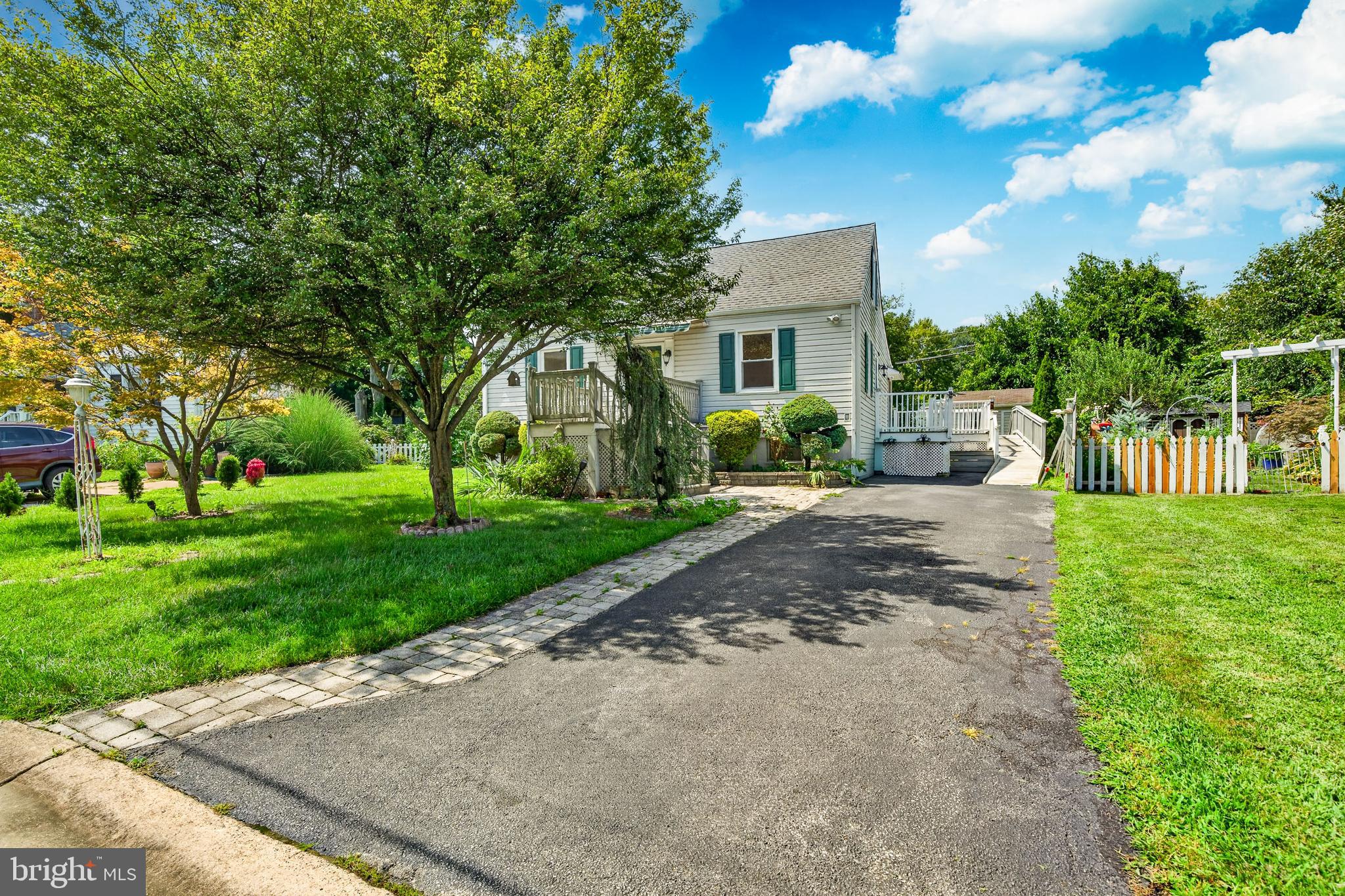 5 Devon Road Wilmington, DE 19809 - Photo 4 of 46 Front view from Street