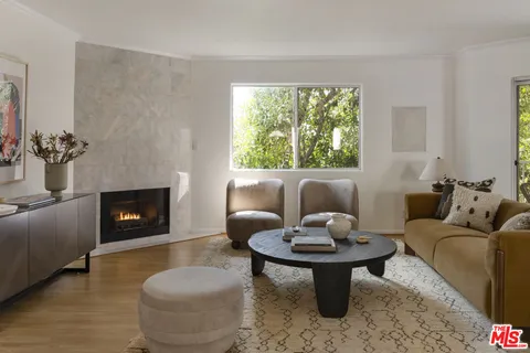 $949,000 | 4003 Sunset Drive, Unit 8, Los Angeles, CA 90027