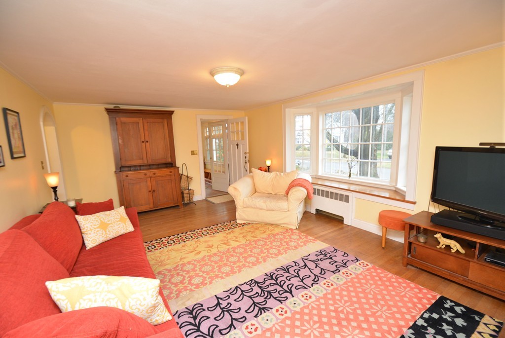 116 Blue Hills Road Amherst, MA 01002 - Photo 6 of 30 Gallery Image 6
