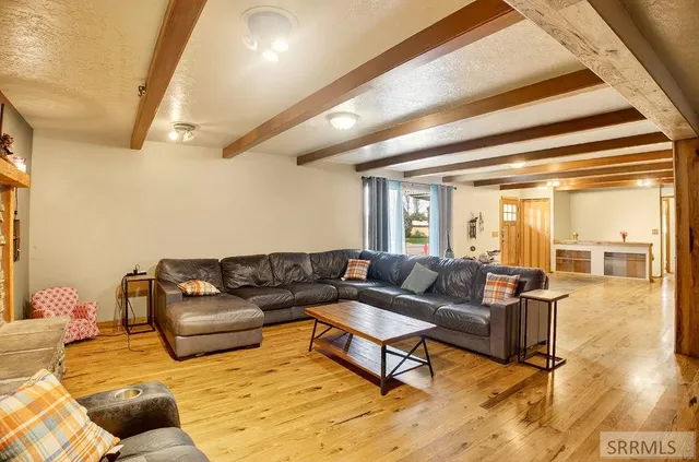 $494,500 | 1381 East Airport Road, Blackfoot, ID 83221