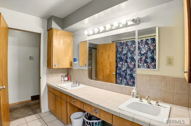 $494,500 | 1381 East Airport Road, Blackfoot, ID 83221