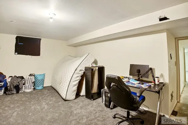 $494,500 | 1381 East Airport Road, Blackfoot, ID 83221