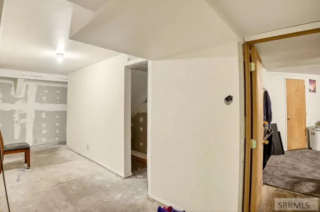 $494,500 | 1381 East Airport Road, Blackfoot, ID 83221