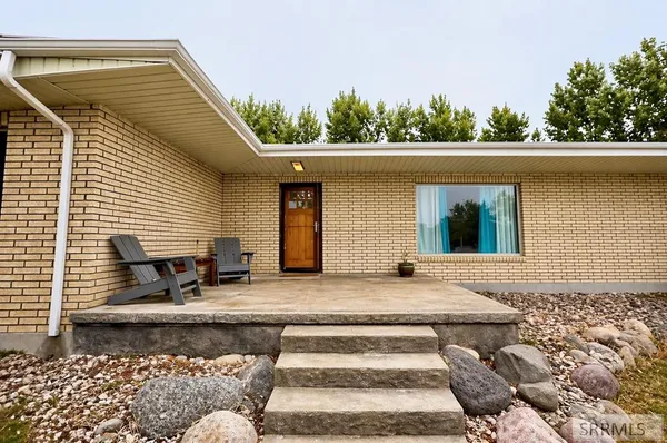 $459,900 | 1381 East Airport Road, Blackfoot, ID 83221
