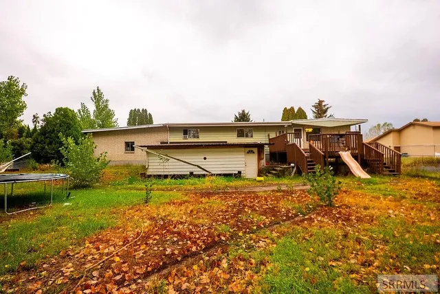 $494,500 | 1381 East Airport Road, Blackfoot, ID 83221