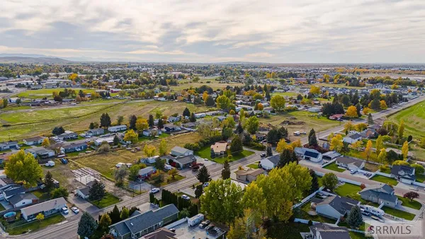 $459,900 | 1381 East Airport Road, Blackfoot, ID 83221