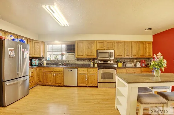 $459,900 | 1381 East Airport Road, Blackfoot, ID 83221