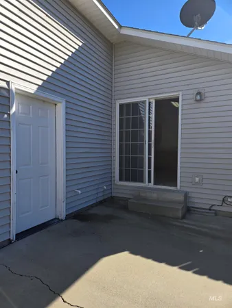 $284,900 | 183 Southwest 18th Street, Ontario, OR 97914