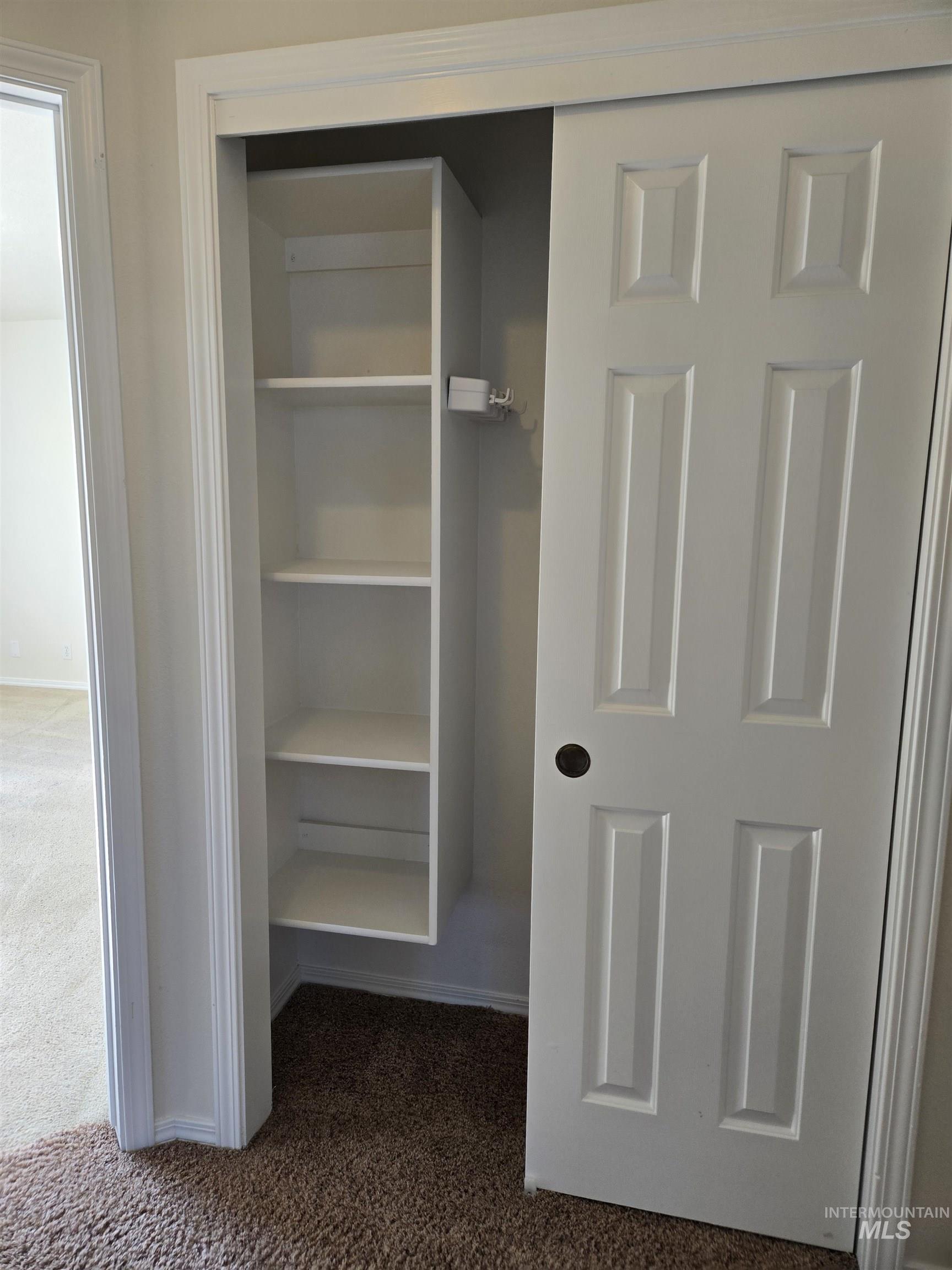 183 Southwest 18th Street Ontario, OR 97914 - Photo 20 of 32 View of closet