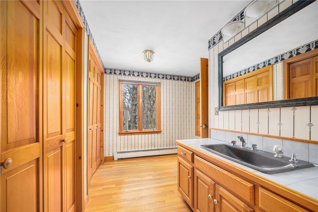 6 Running Stream Road Rehoboth, MA 02769 - Photo 24 of 48 primary bath