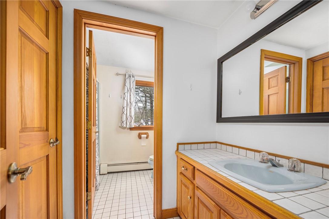 6 Running Stream Road Rehoboth, MA 02769 - Photo 33 of 48 Main split bathroom