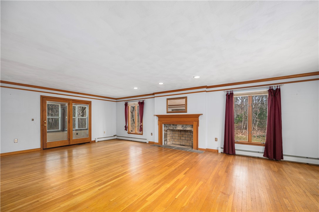 6 Running Stream Road Rehoboth, MA 02769 - Photo 8 of 48 living room