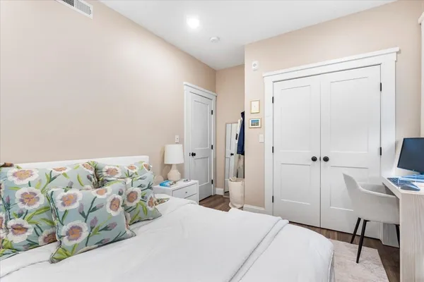 $6,500 | 701 East 2nd Street, Unit 1, Boston, MA 02127