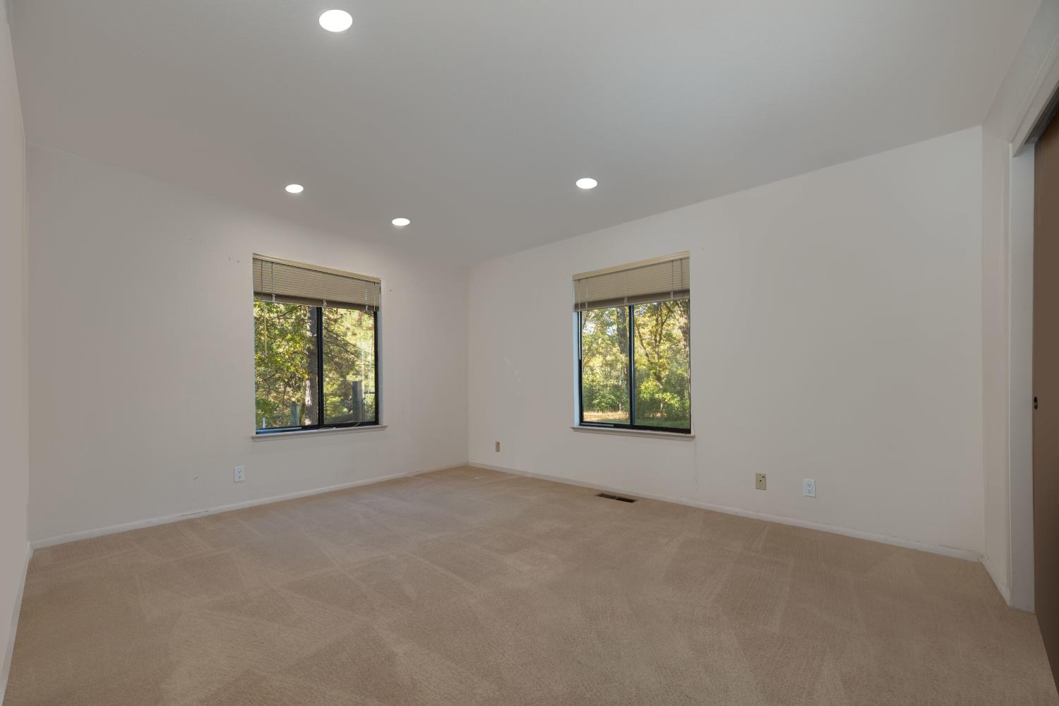 19595 Bow Valley Road Grass Valley, CA 95945 - Photo 24 of 84 Bedroom 2