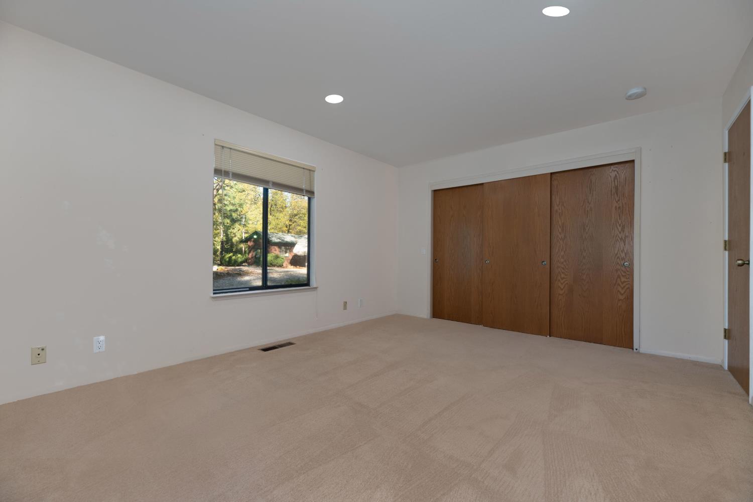 19595 Bow Valley Road Grass Valley, CA 95945 - Photo 25 of 84 Bedroom 2