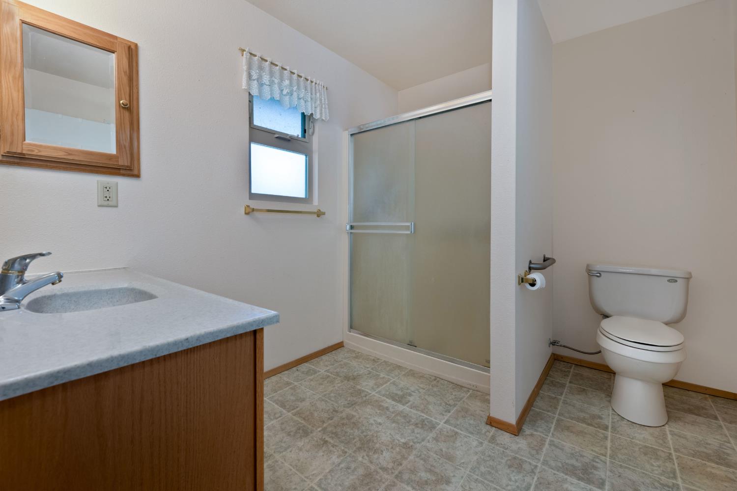 19595 Bow Valley Road Grass Valley, CA 95945 - Photo 52 of 84 ADU Bathroom